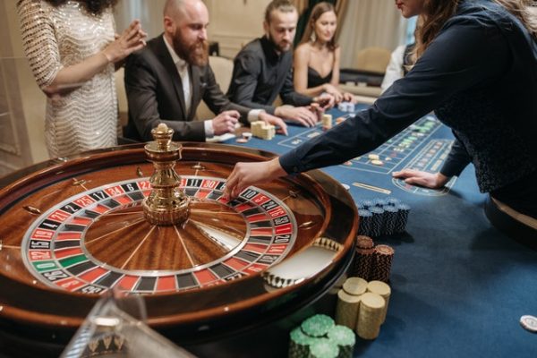What Makes An Online Casino The Best Choice For Gambling?